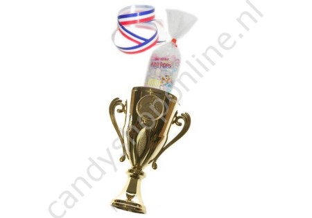 World cup (sportbeker goud) met snoepzak
